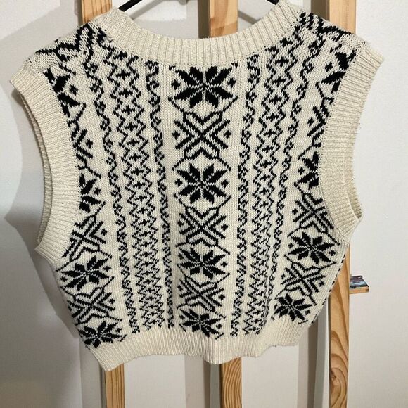 Forever 21 sweater vest, ivory, white black knit button up womens size medium - Picture 2 of 4